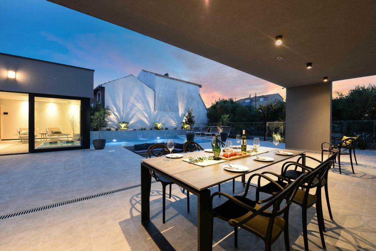 Villa Omnia Задар Экстерьер фото